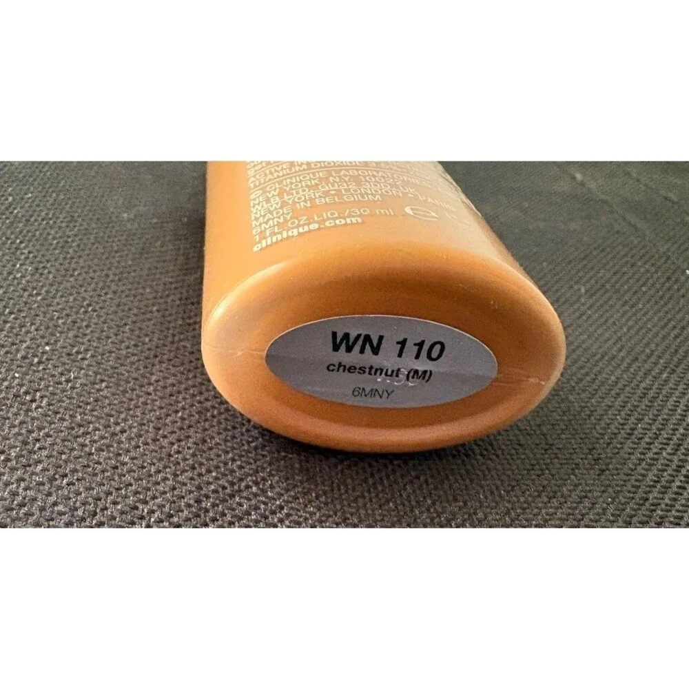 Clinique Beyond Perfecting Foundation + Concealer WN110 Chestnut Beige